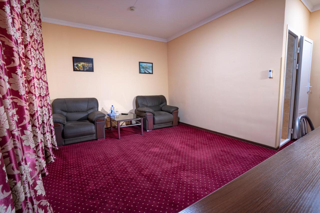 Rohat Hotel Chilonzor Taschkent Exterior foto