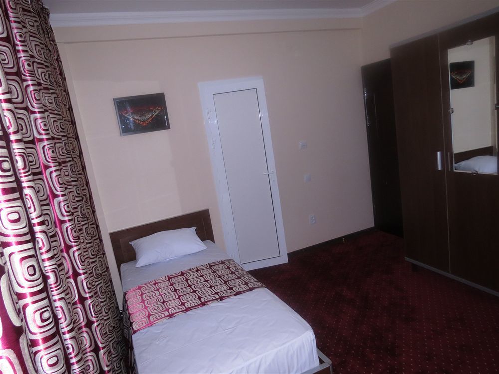 Rohat Hotel Chilonzor Taschkent Exterior foto