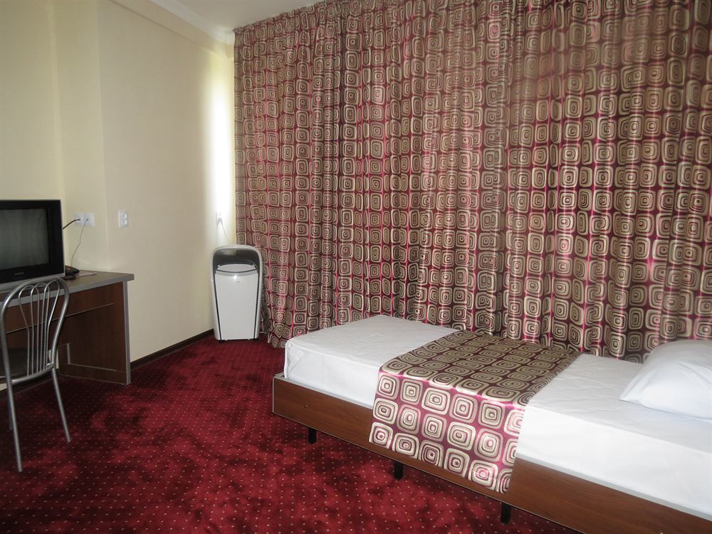 Rohat Hotel Chilonzor Taschkent Exterior foto