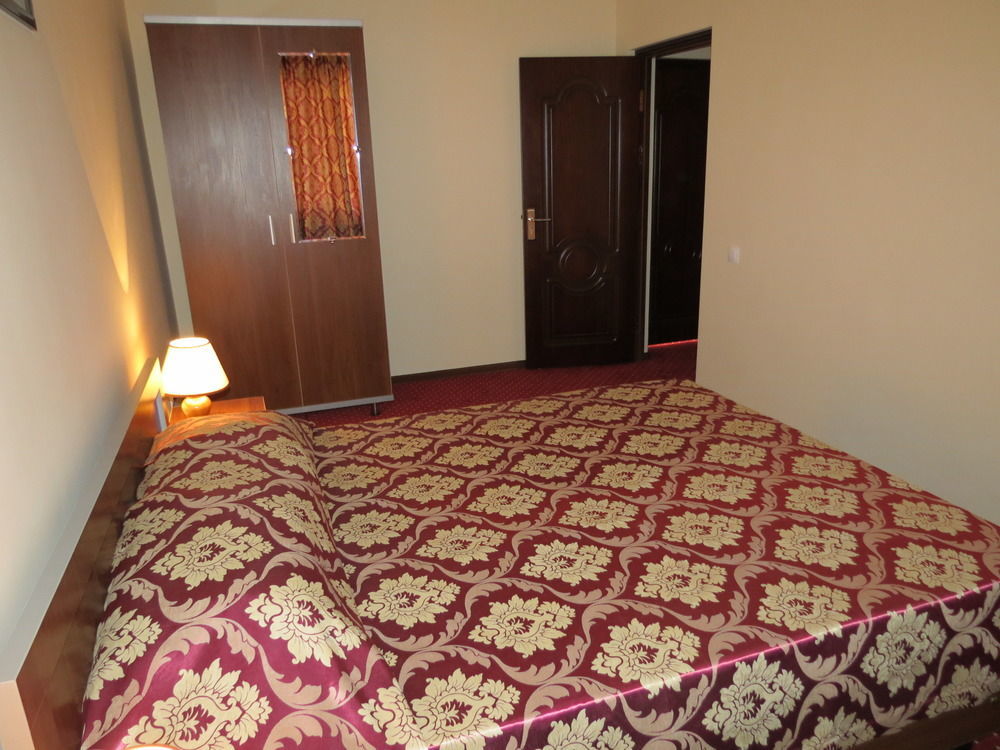 Rohat Hotel Chilonzor Taschkent Exterior foto